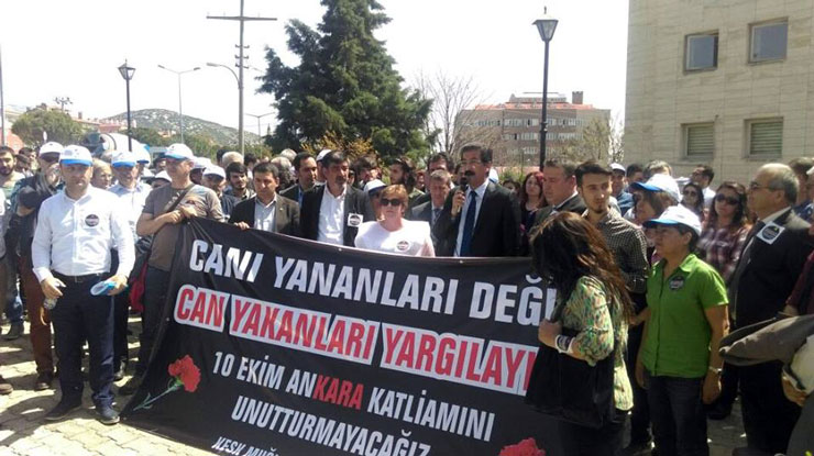 “Hırsız Katil AKP” ifadesi suç değil… “Hırsız Katil AKP” sloganı atanlara beraat
